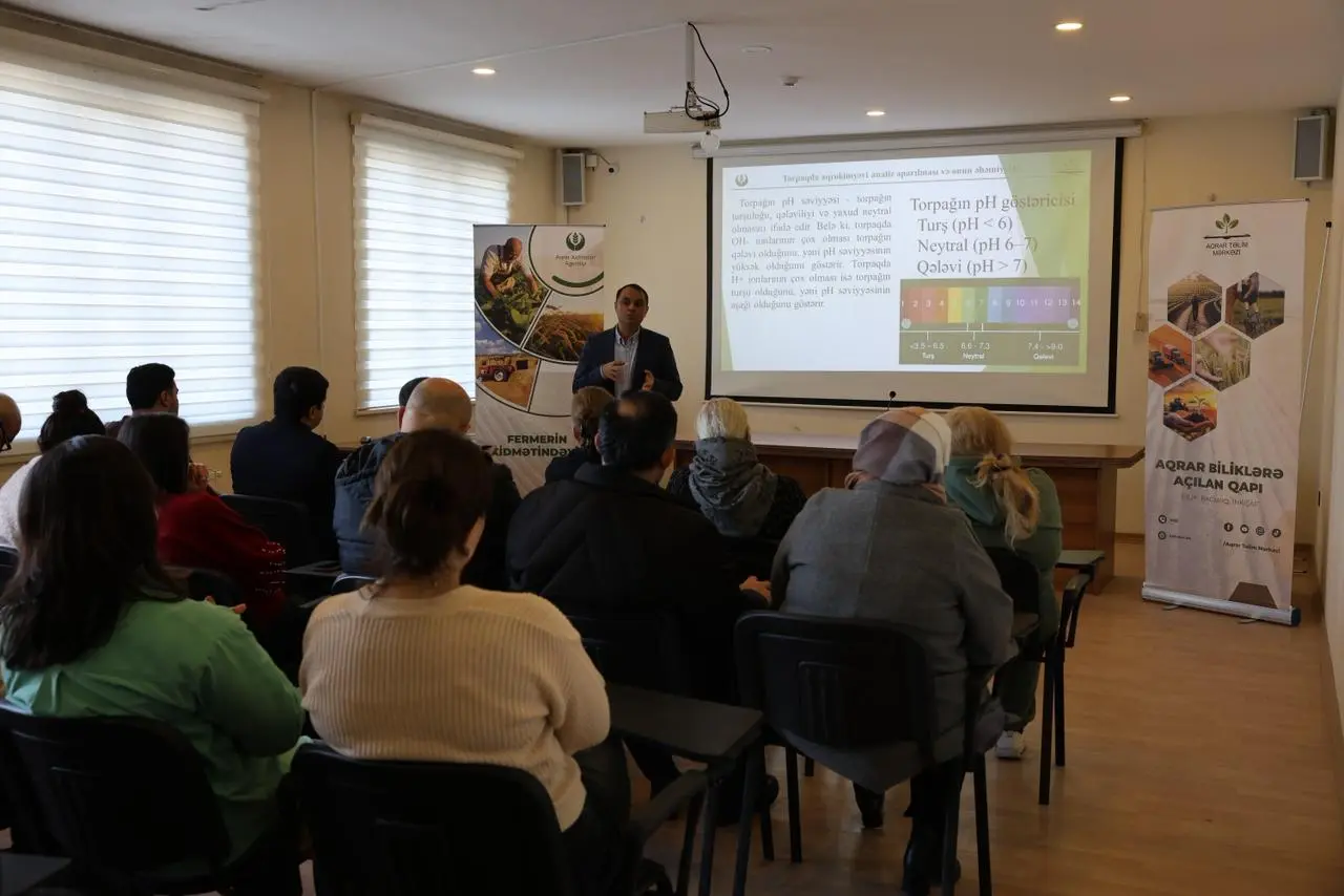 Qubada “Torpaqda aqrokimyəvi analizlərin aparılması və onun əhəmiyyəti” mövzusunda təlim keçirilib