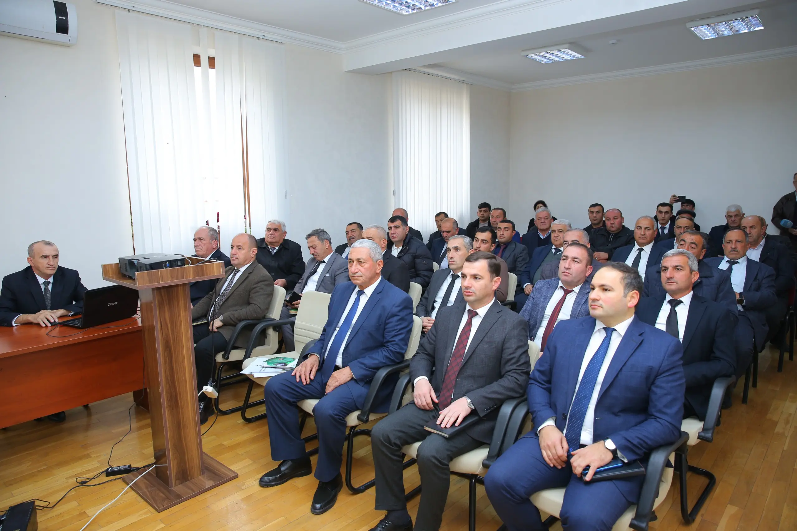 Oğuzda qəhvəyi mərmər bağacığına qarşı mübarizə tədbirləri müzakirə olunub