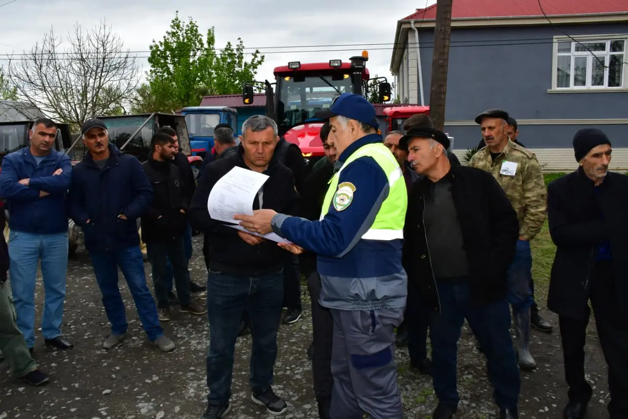 Qax rayonunda texnika istifadəçilərinə səyyar xidmət göstərilib